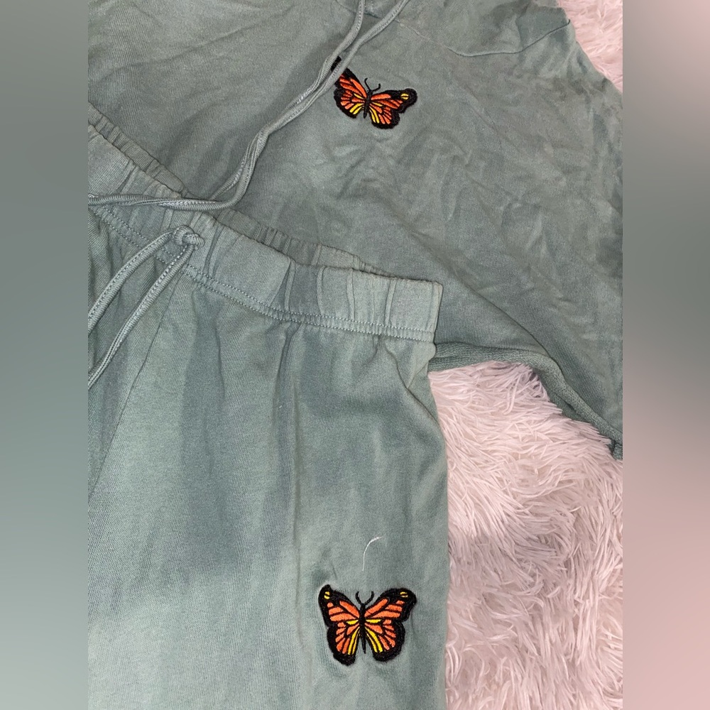 Shein Tracksuit - Picture 3 of 4